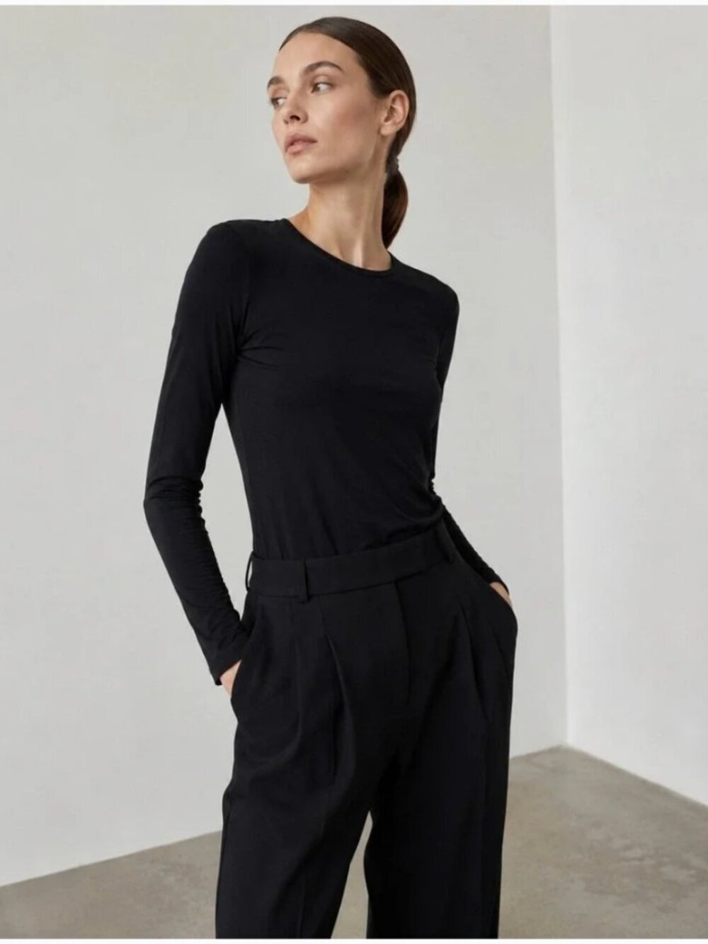 Eileen Fisher Black Silk Long Sleeve Top Crewneck Size Small